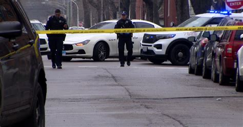 Man shot, killed in car in West Garfield Park Friday night